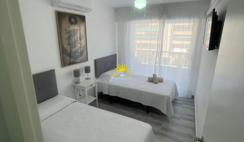 Chambres - Apartment with Sea View in Punta Prima