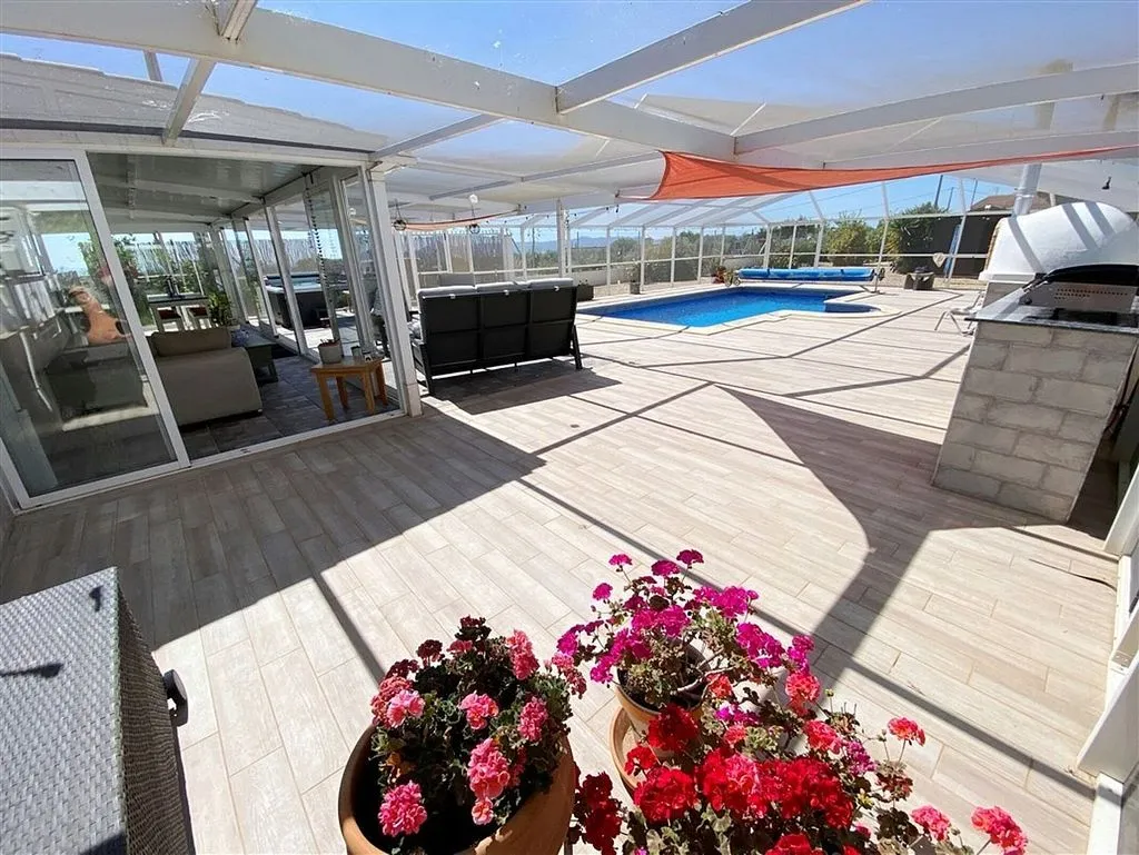 Piscine - Modern Chalet with Pool and Terrace in Huércal-Overa