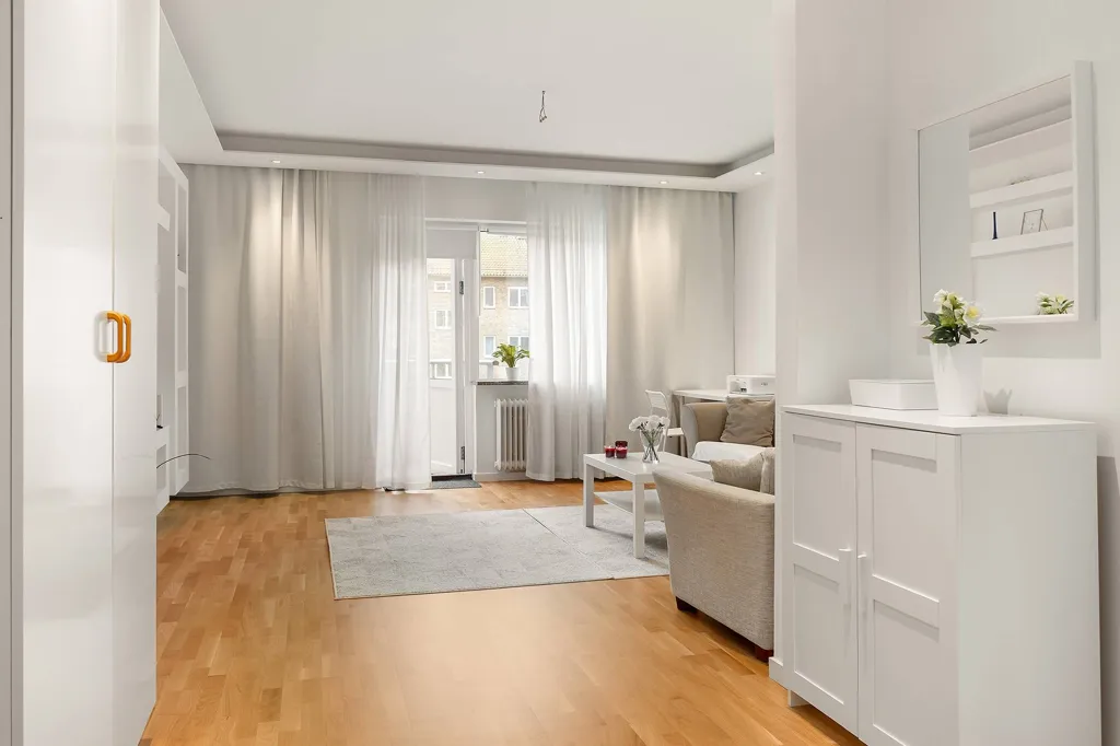 Elutuba - Renovated Two-Bedroom with Balcony in Trelleborg
