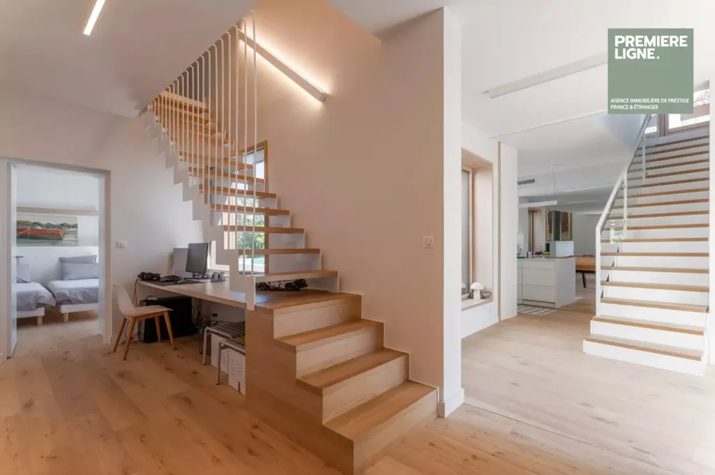 Toad - Architect's Villa with Pool in Le Canon