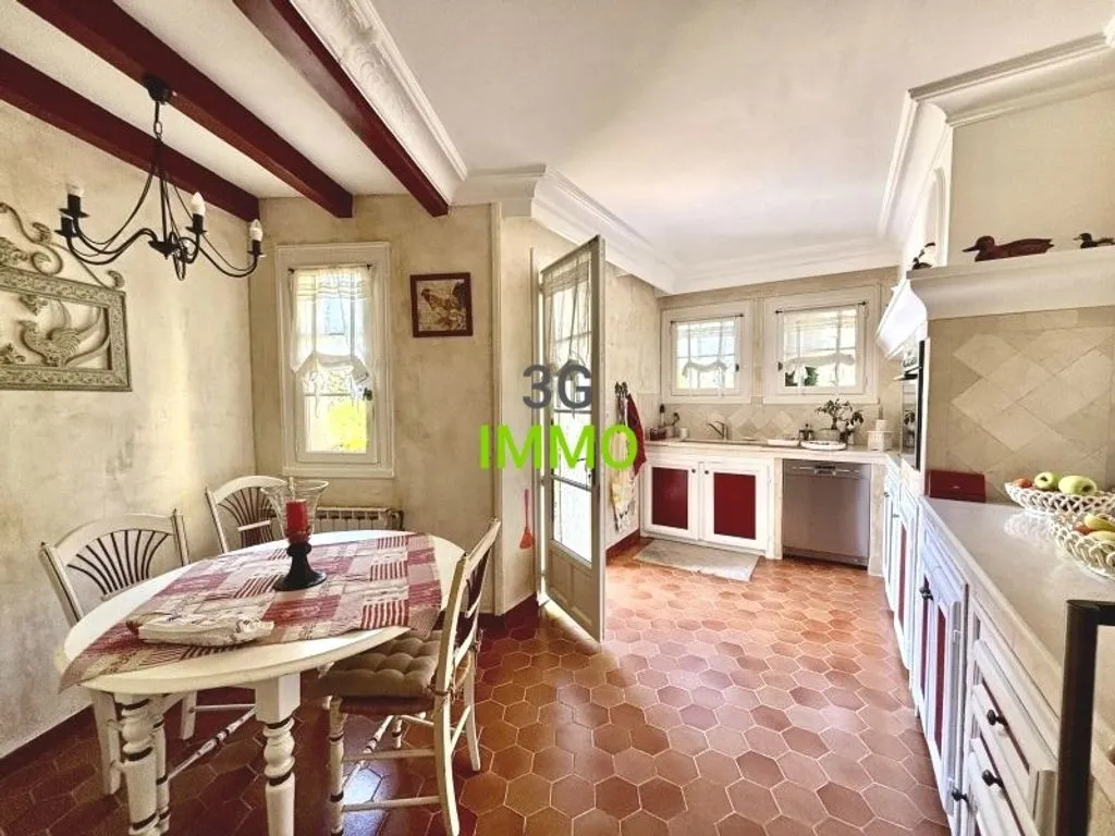 Kitchen - Provençal Style House with Pool in Uzès