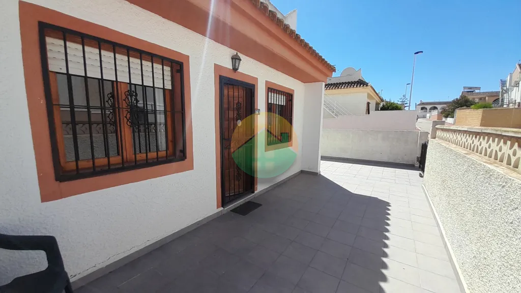 Terrass - Corner Plot Villa with Solarium in Camposol