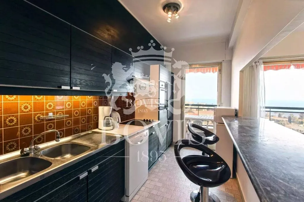 Cuisine - Appartement Luxe avec Terrasse à Beaulieu-sur-Mer