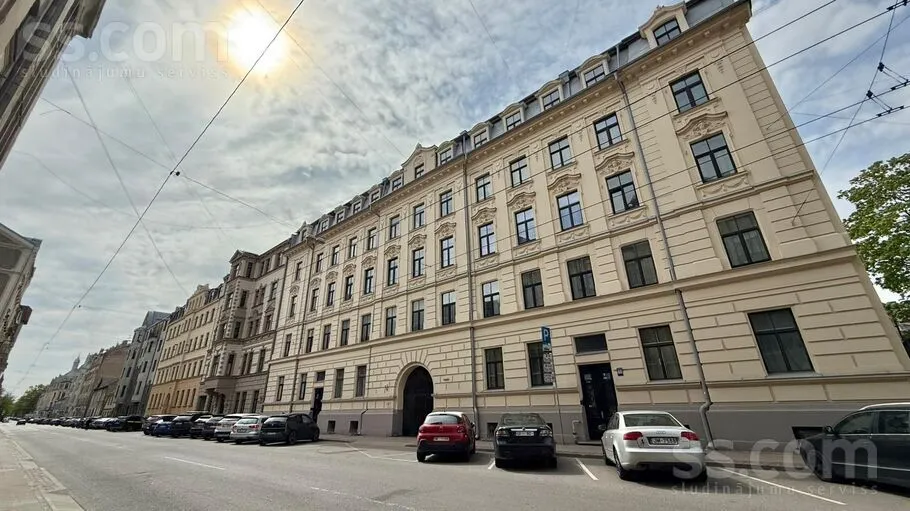 Appartement 4 pièces à Rīga