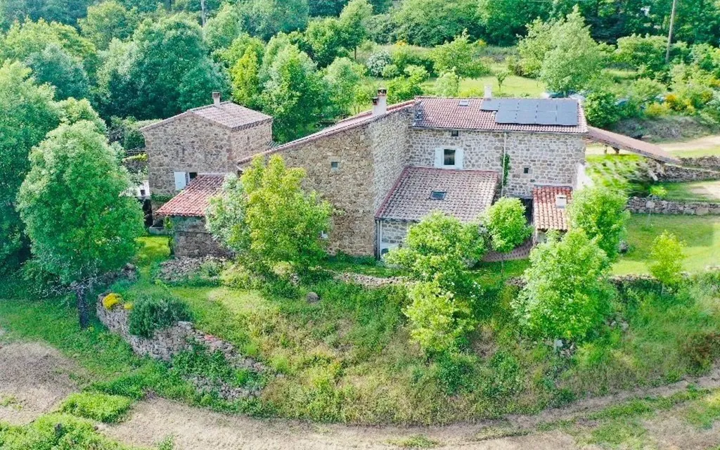 Vue aérienne - Maison avec Deux Habitations Indépendantes à Empurany