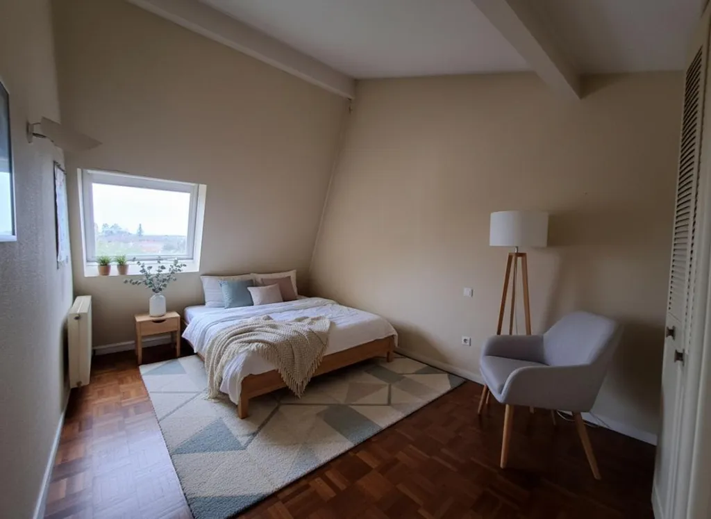 Chambres - Appartement Duplex avec Vue Dégagée à Dax Centre