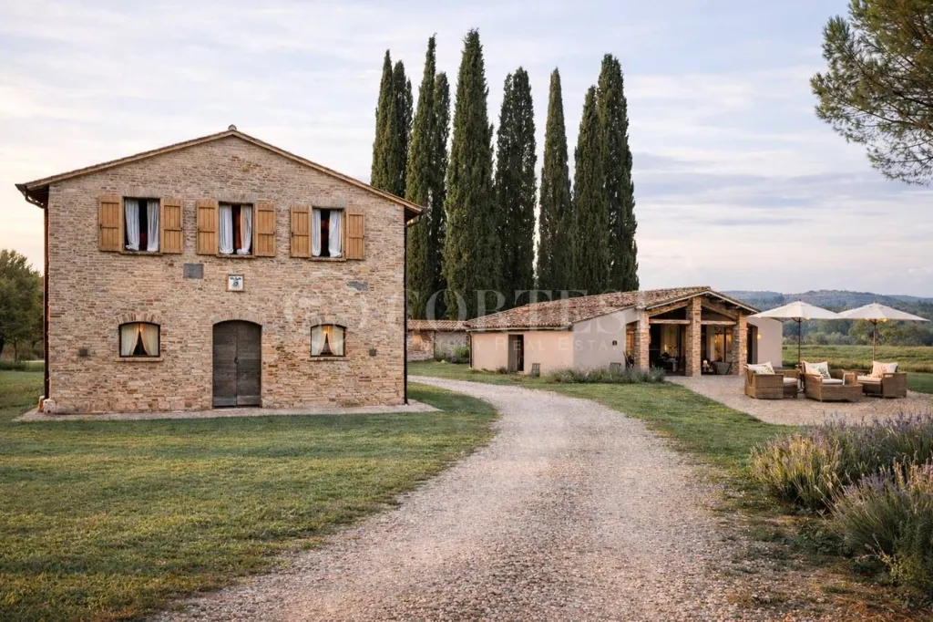 Välivaade - Historic Villa with Private Garden in Perugia