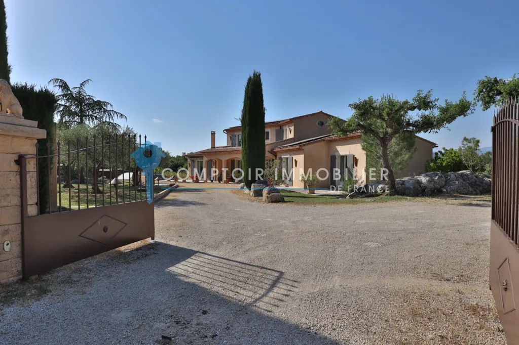 Esterno - Architectural House with Panoramic Views near Apt
