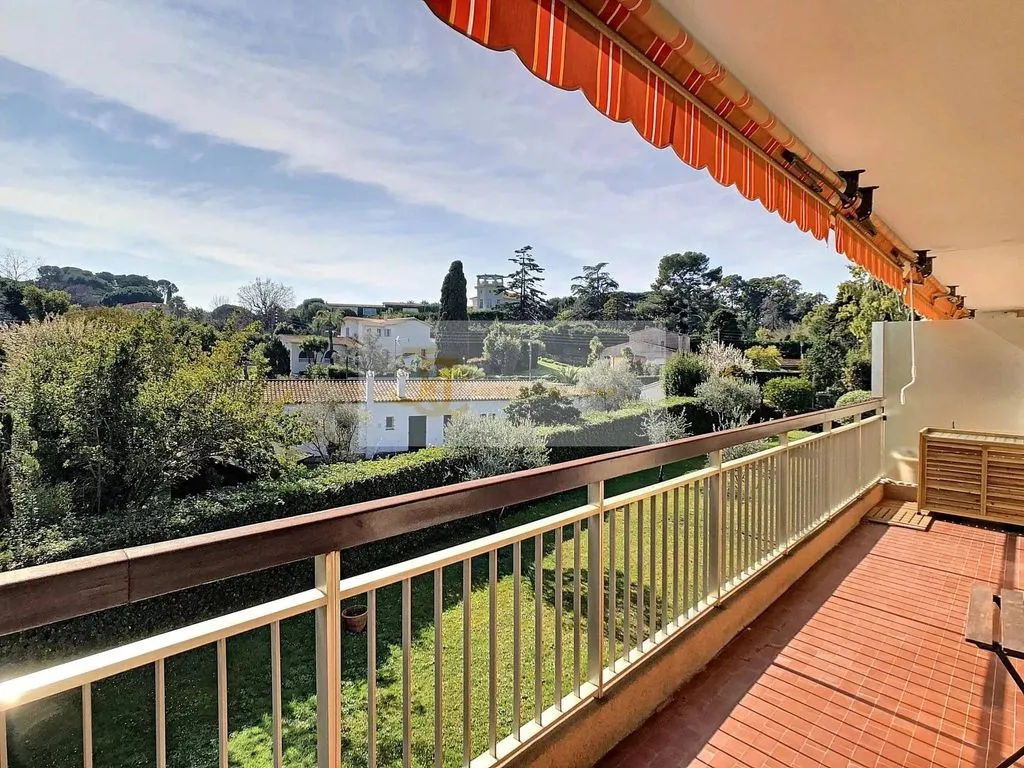 Balcon - Appartement Luxe avec Terrasse à Antibes