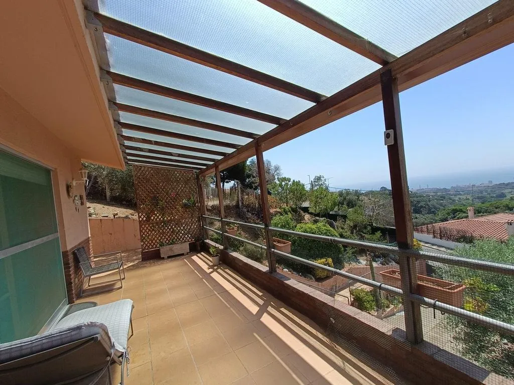 Terrass - Luxury Villa with Sea Views in Mataró