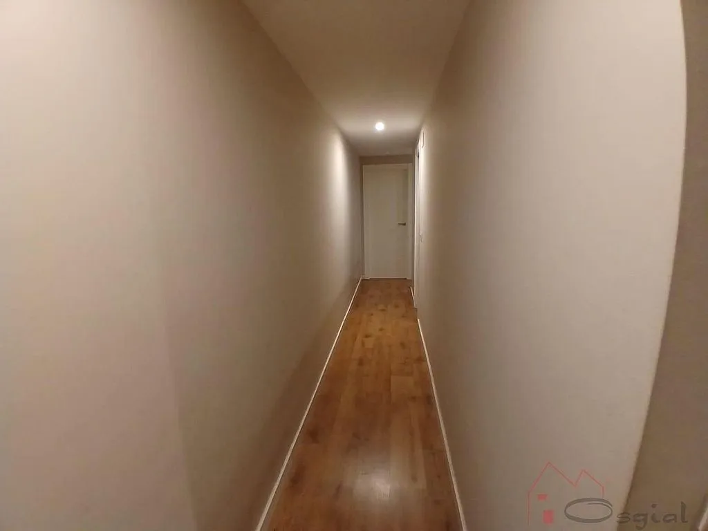 Esik - Spacious Apartment with Balcony in Alcàsser