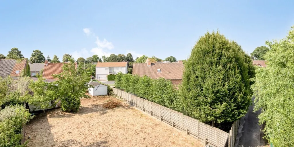 Jardin - Maison à Rénover dans un Cadre Calme à Wevelgem