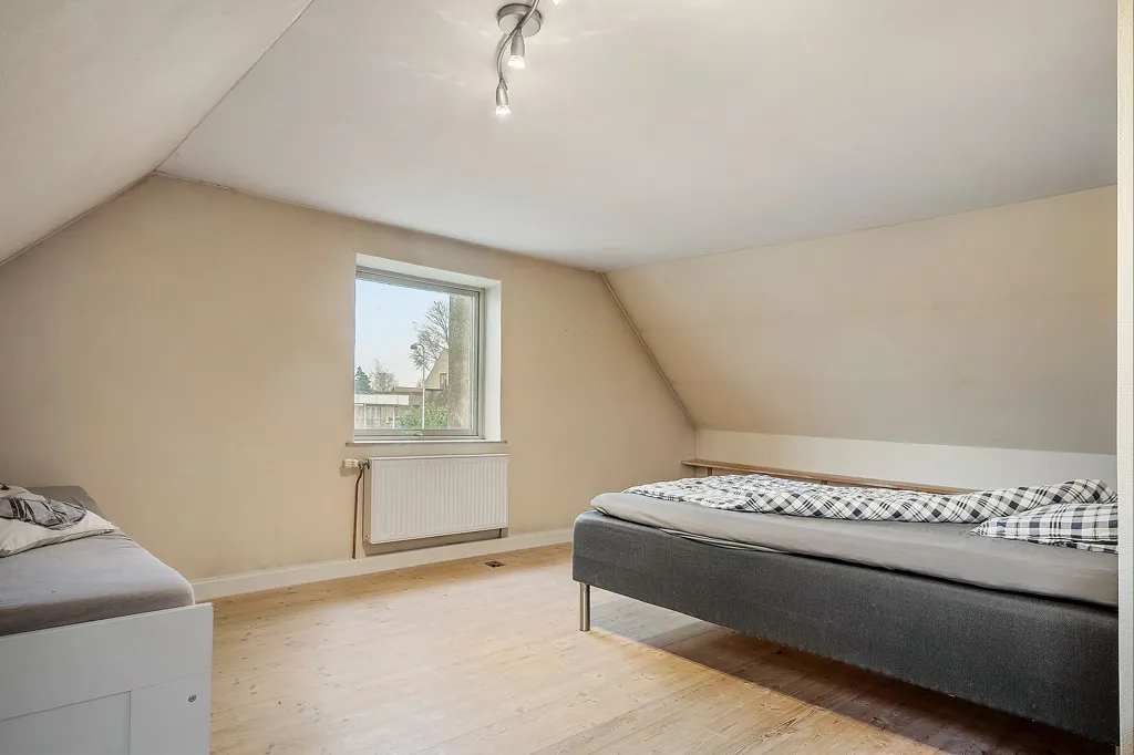 Chambres - Maison 5 pièces à Stege