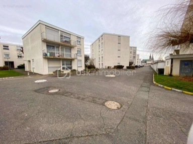 Extérieur - Place de Stationnement Sécurisée près du Colisé à Chartres
