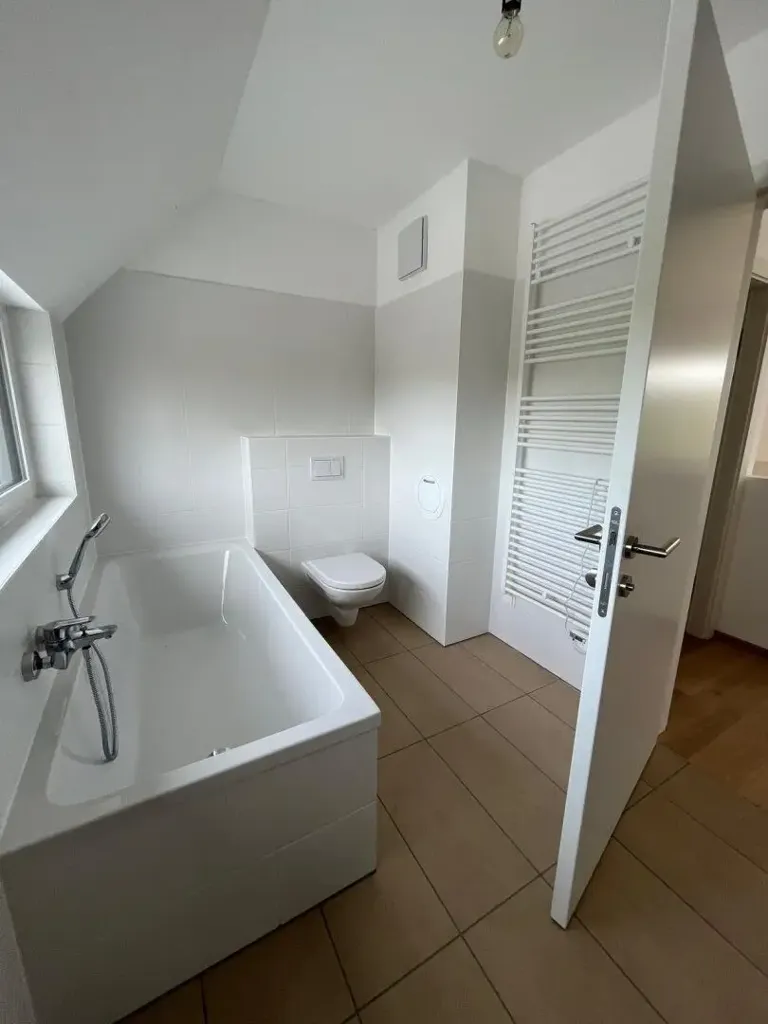 Vannitoad - Semi-Detached House with Garden in Guntramsdorf