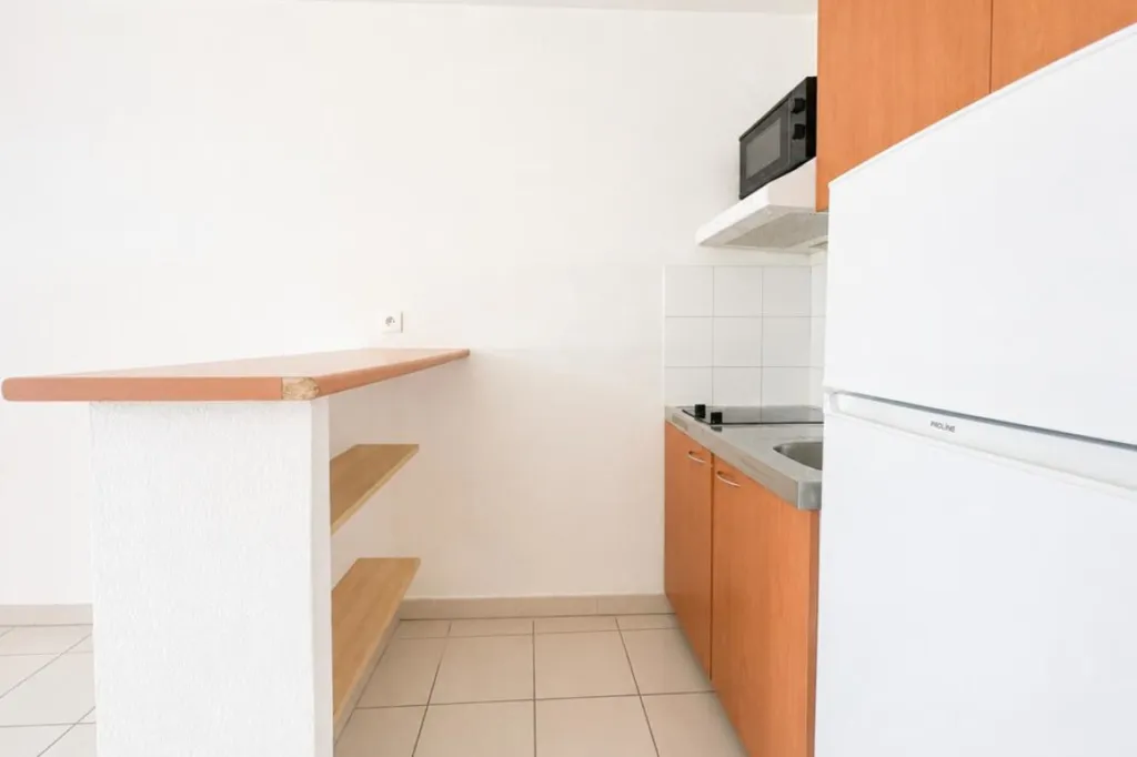 Köök - Studio with Balcony in Avignon Agroparc