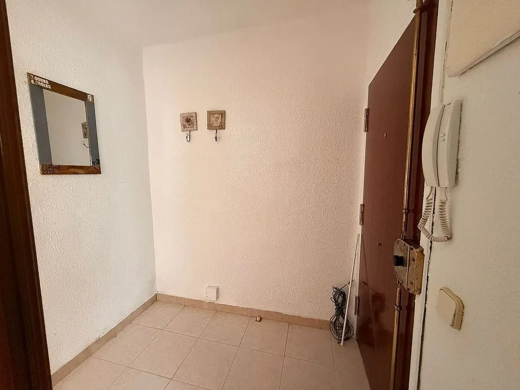 Esik - Apartment with Terrace in Pinto Centre