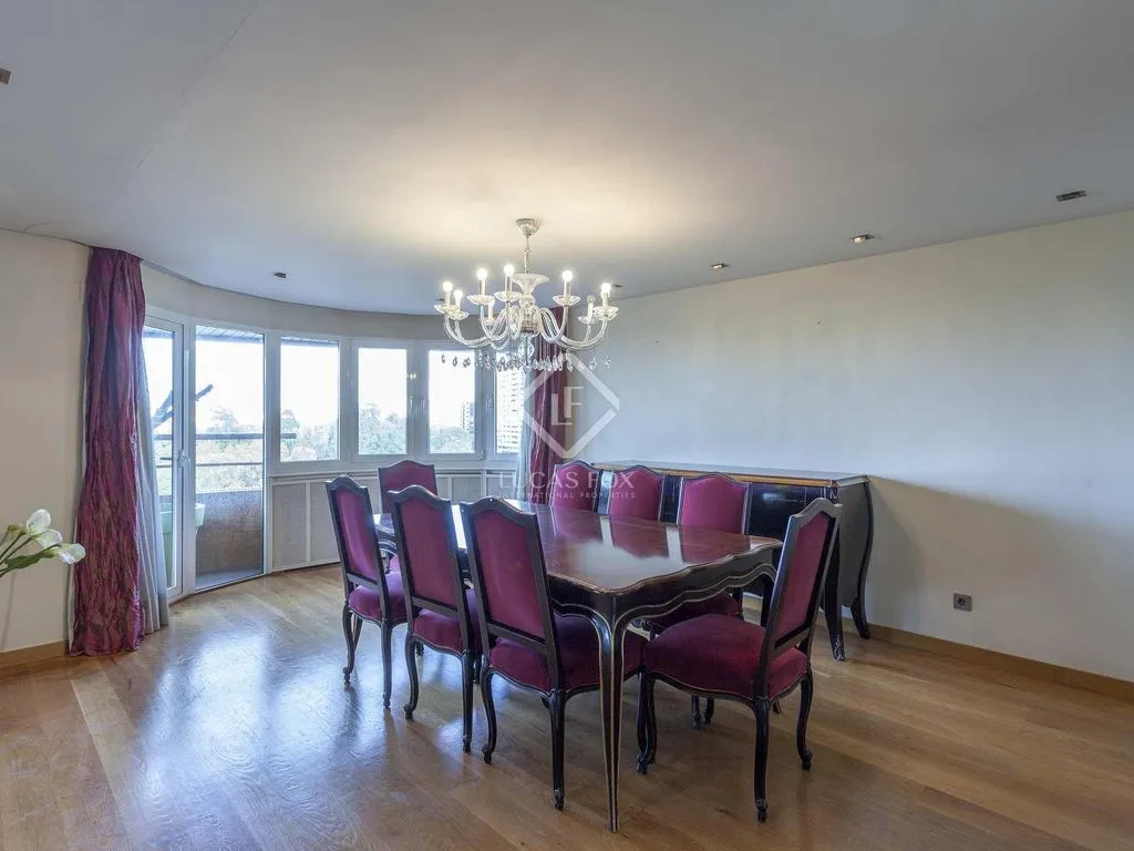 Salle à manger - Luxury Apartment with River View in Valencia