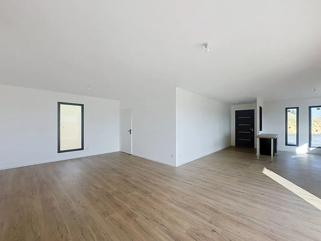 Elutuba - New Villa with Pyrenees View in Miramont d'Astarac