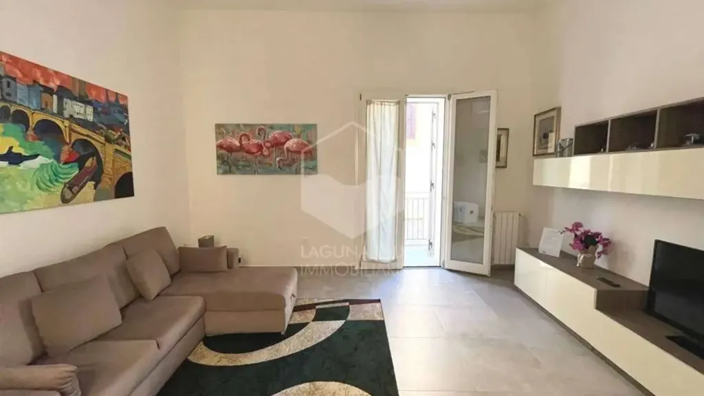 Elutuba - Modern Apartment with Balcony in Marsala