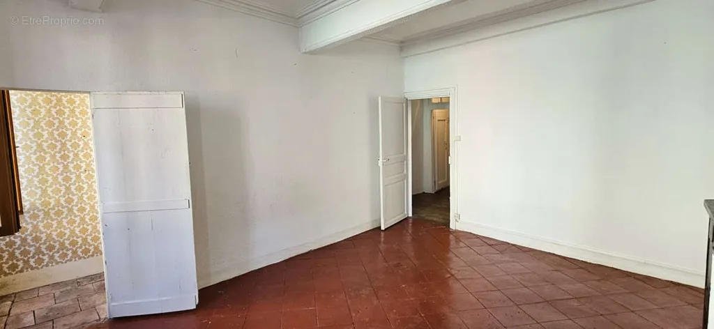 Toad - 3-Bedroom House with Attic in Rabastens Centre