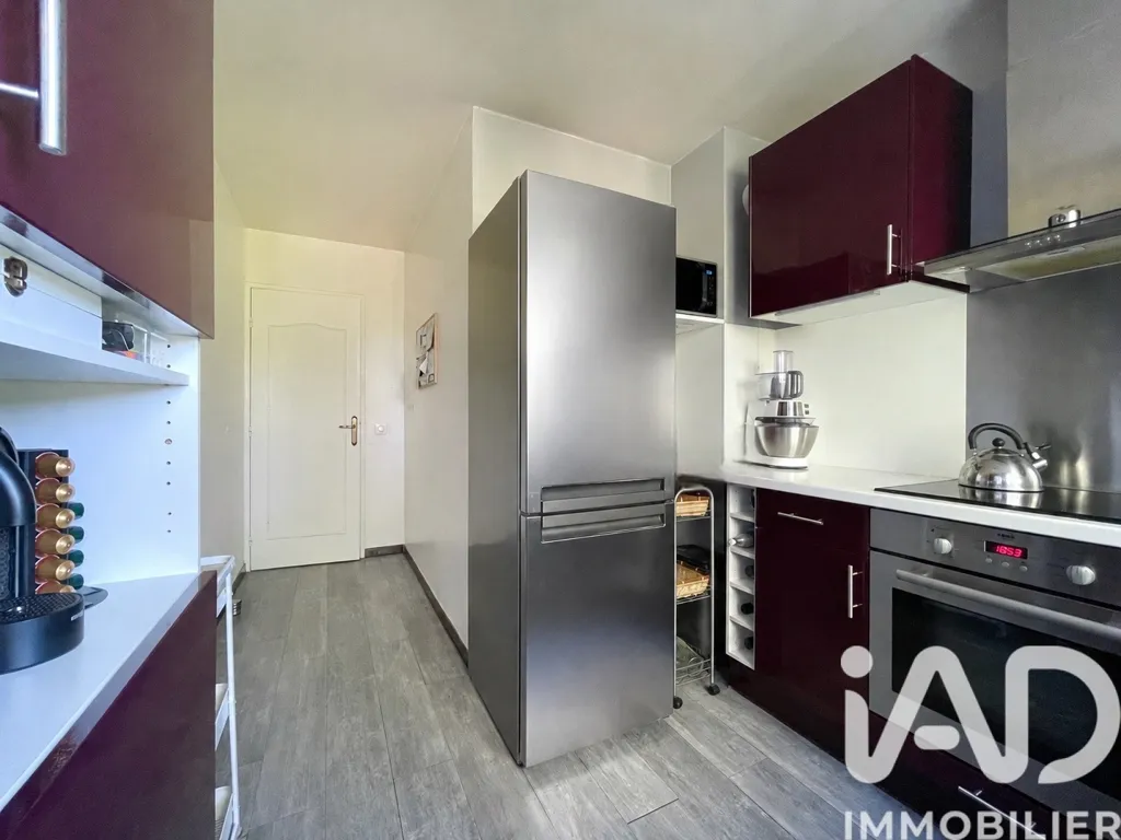 Cuisine - Appartement avec Balcons et Ascenseur à Taverny