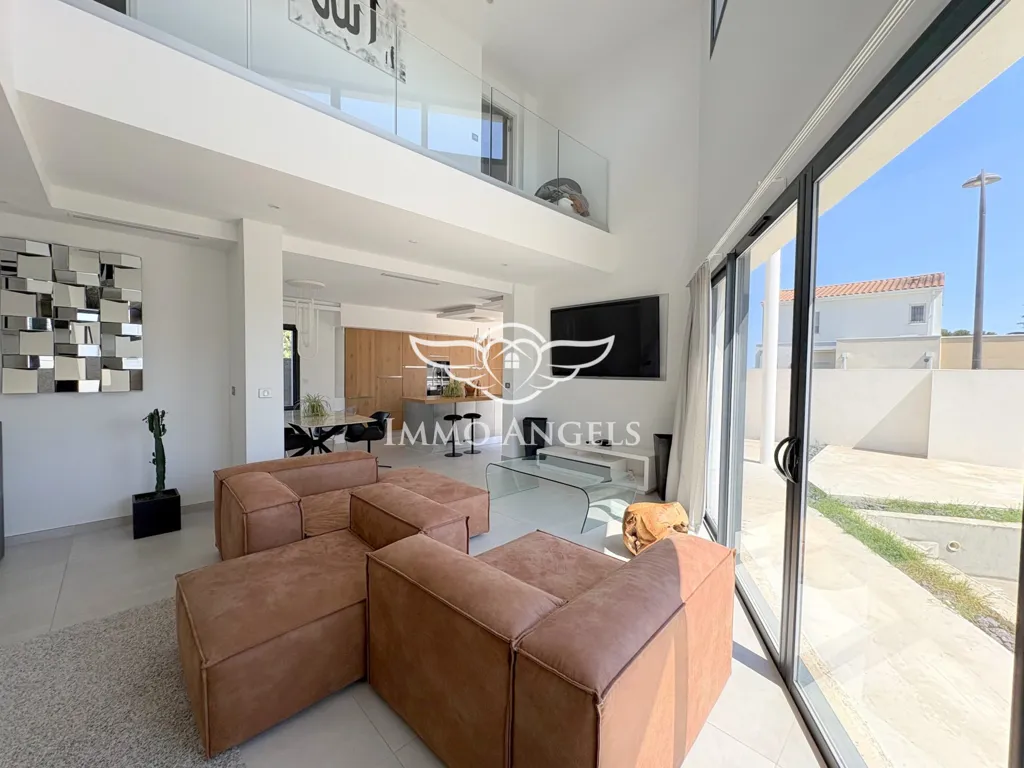 Elutuba - Architectural House with Pool in Pignan