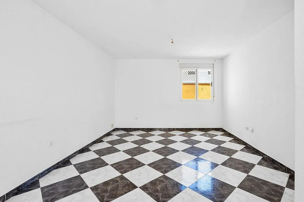 Toad - Duplex with Garage in Atarfe