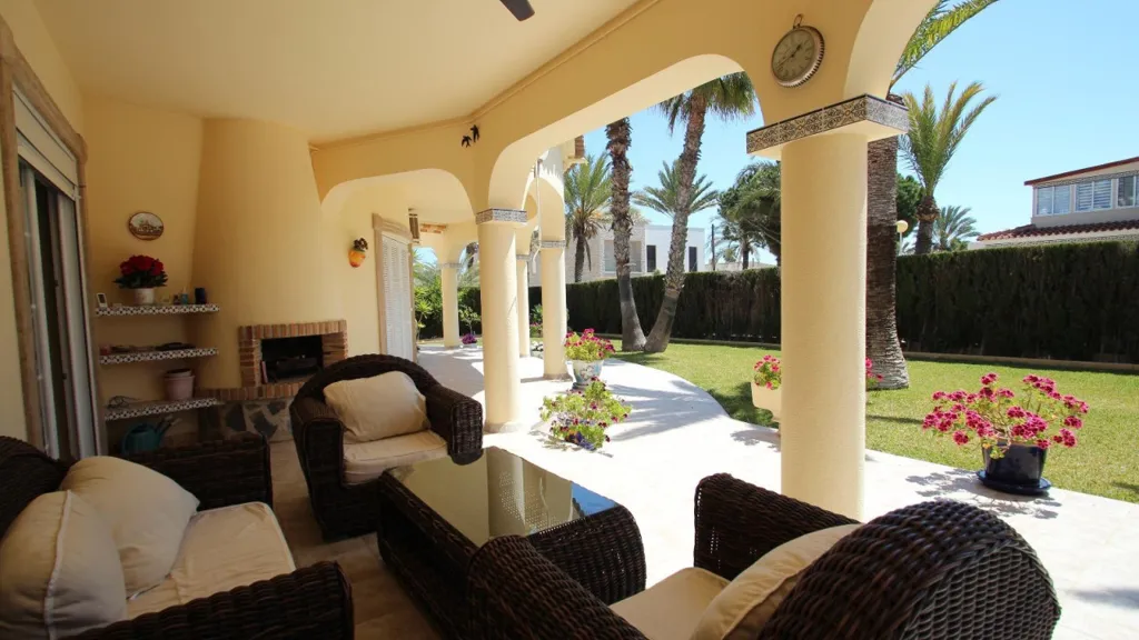 Terrass - Villa with Private Pool in Cabo Roig, Orihuela