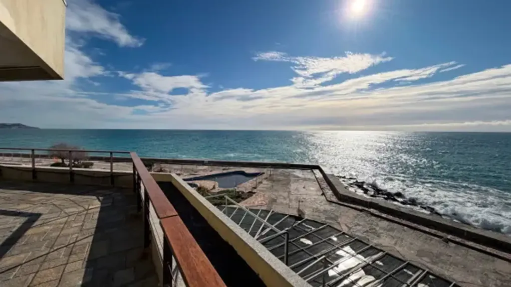Terrasse - Seafront Studio with Terrace in Ospedaletti
