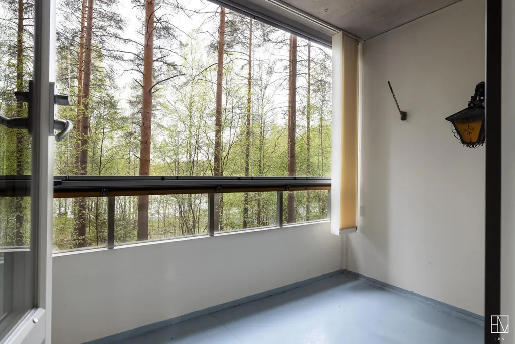 Balcon - Geothermal-Heated Apartment with Sauna in Hervanta