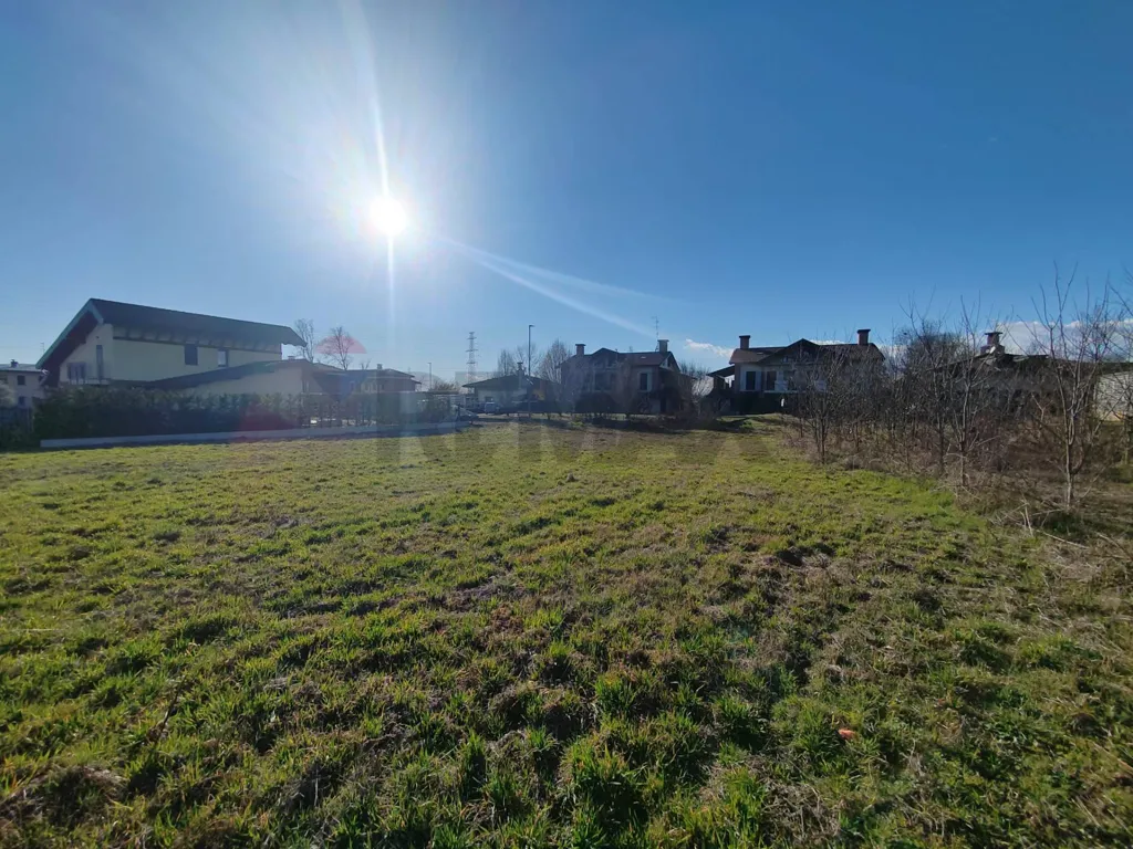 Aed - Buildable Land near Naviglio Grande, Nosate