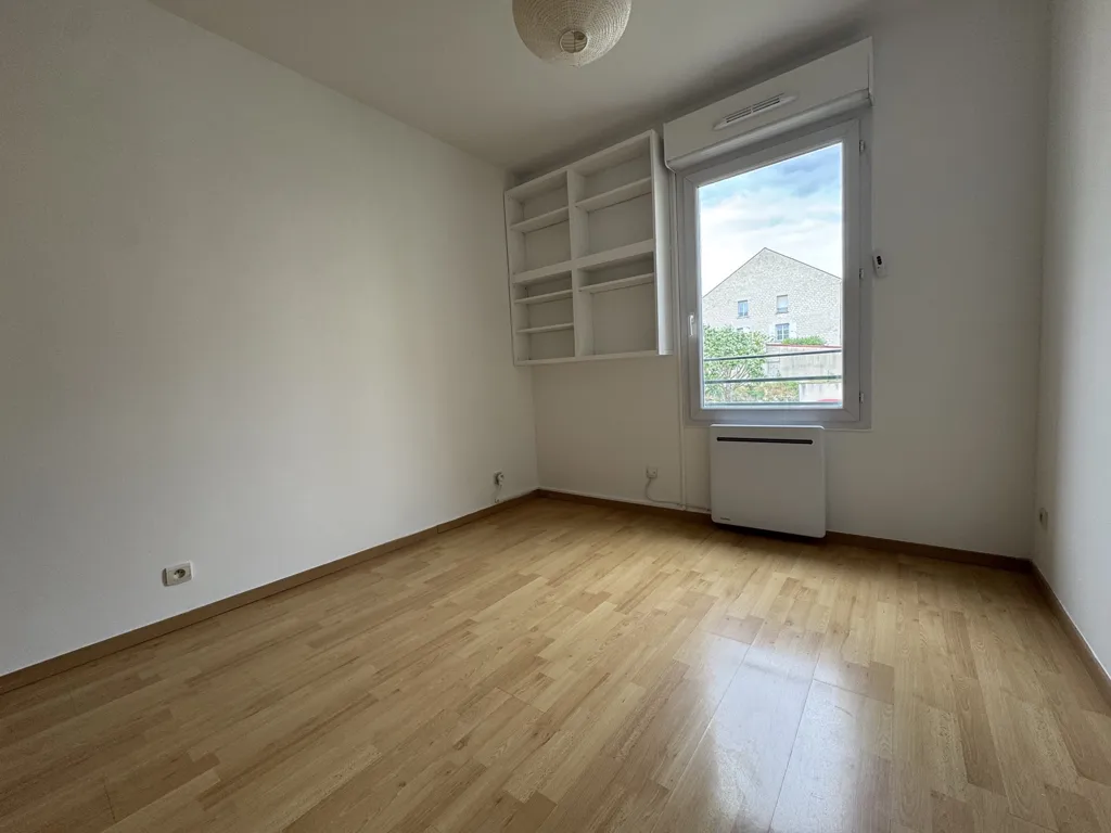 Toad - Flat with Balcony and Parking in Vémars