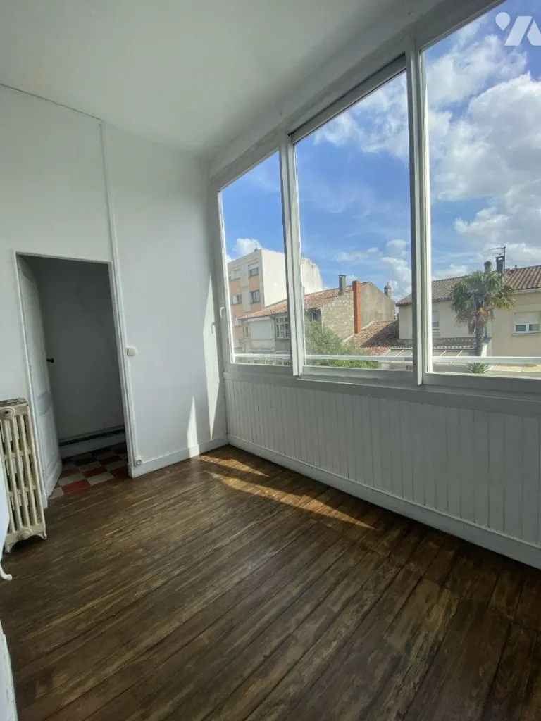 Pièces - Maison à Deux Logements avec Jardin à Nansouty, Bordeaux