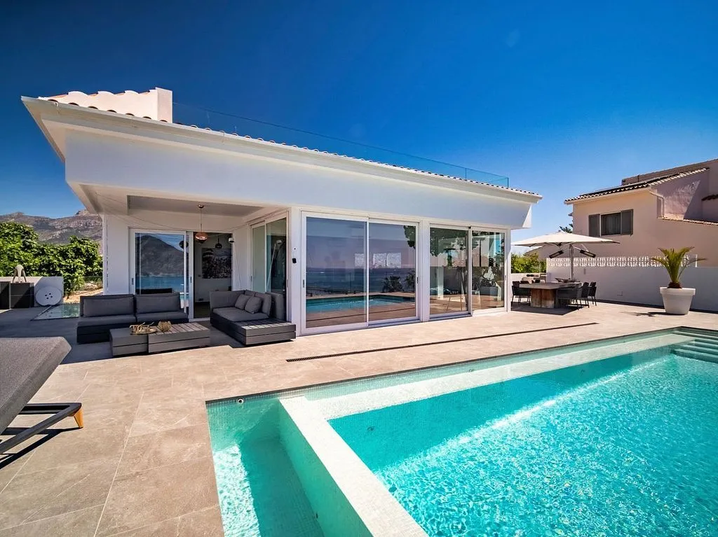Piscine - Contemporary Chalet with Pool in Altea Pueblo