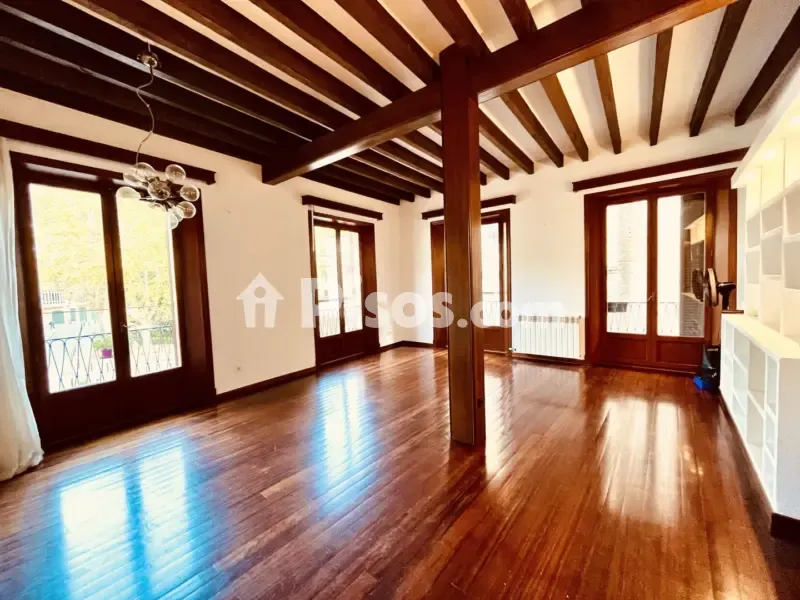 Elutuba - Historic Flat with Views in Centre