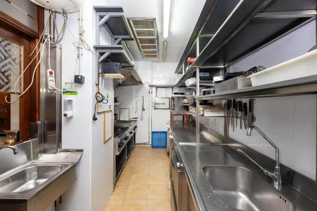 Kitchen - Rehabilitated Building with Terraces in Granada Centre