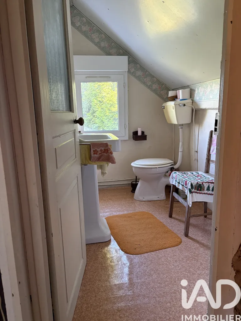 Vannitoad - Charming Bocage House with River View in Domjean