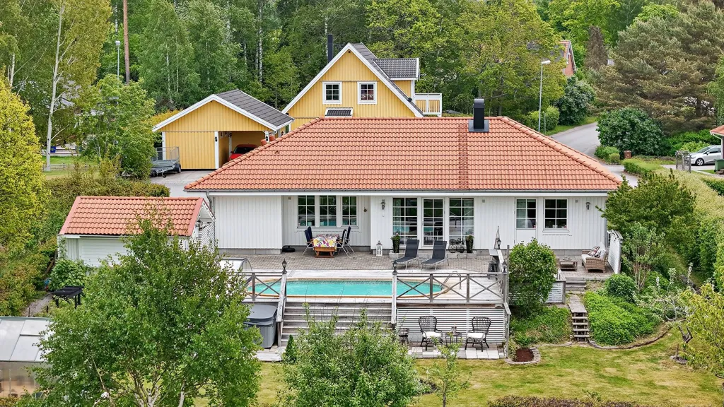 Vista aerea - Villa with Pool and Spa in Alberga
