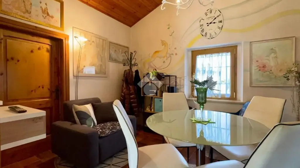 Söögituba - Semi-detached House with Garden in Treppo Grande