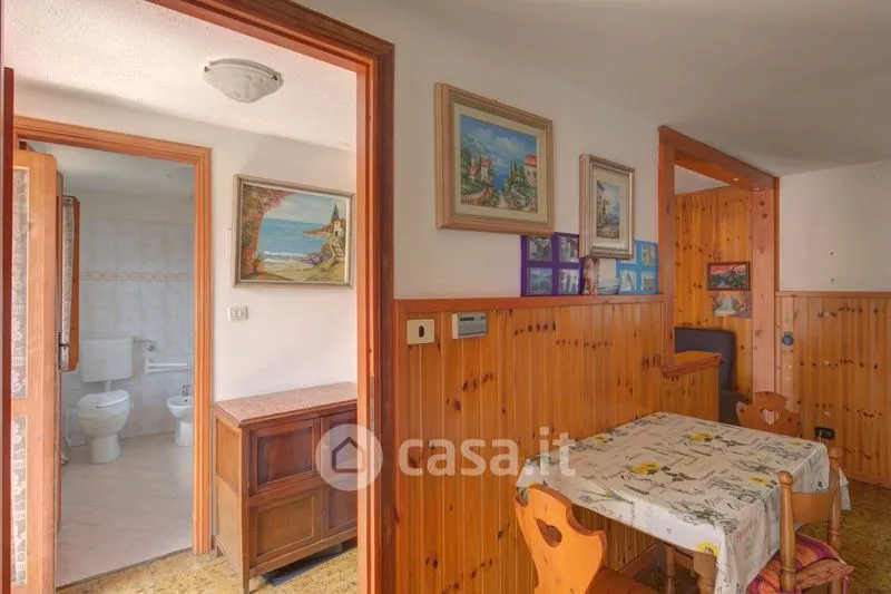 Söögituba - Terraced House with Private Garden in Torre Pellice