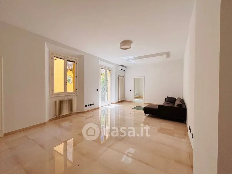 Soggiorno - Rustic Bilocale with Courtyard in Bologna