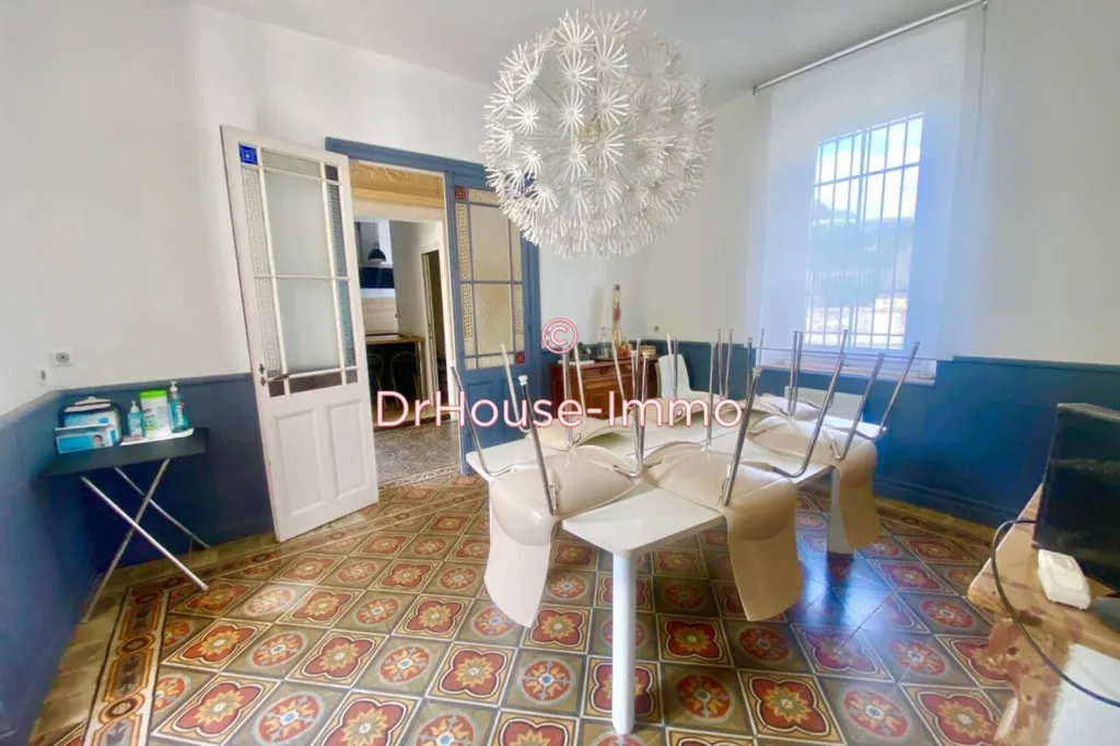Salle à manger - Ensemble Immobilier Rénové avec Balcon à Carcassonne