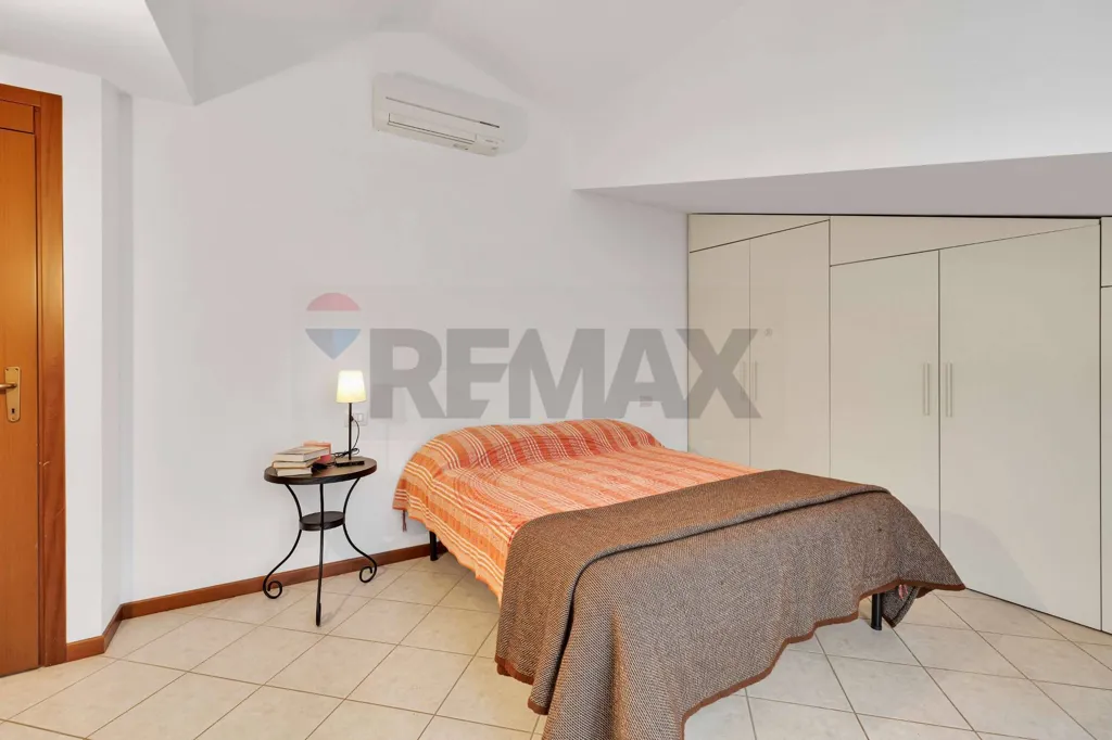 Magamistoad - Triplex with Balcony in Carpiano