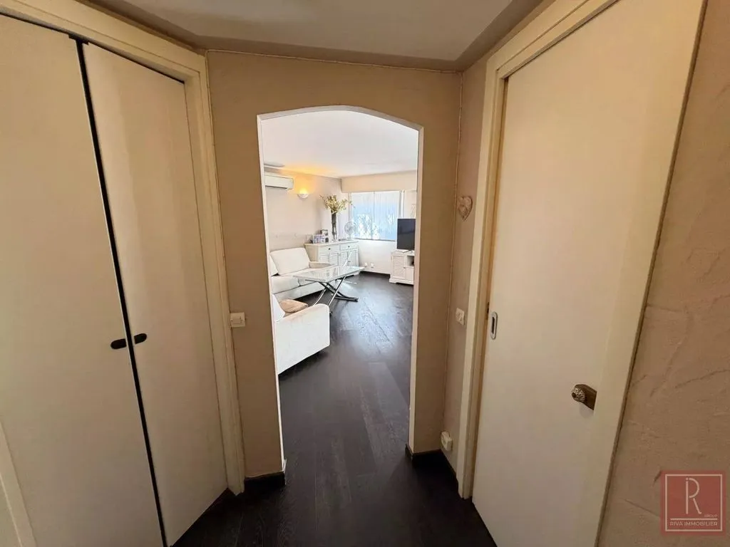 Esik - Luxury Apartment with Sea View in Cannes