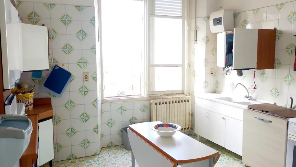 Köök - Apartment with Balcony in Sassari