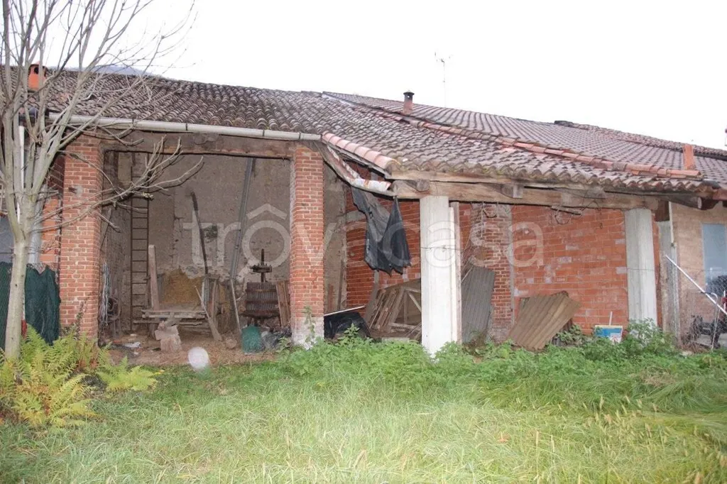 Jardin - Rustic Property with Garden in Trana