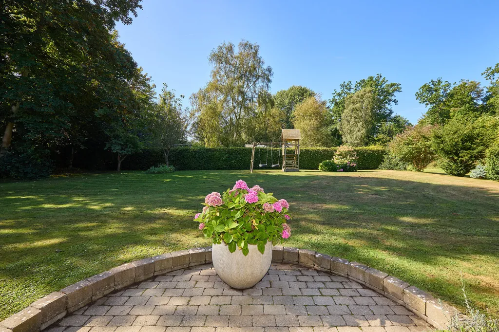 Jardin - Modern Vacation Home with Garden in Rågeleje
