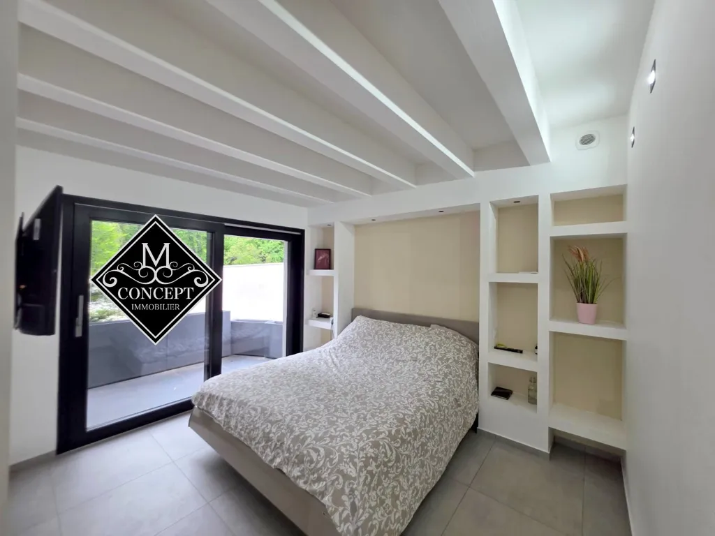 Chambres - Propriété 5 Chambres avec Jardin au Calme près de Valserhône