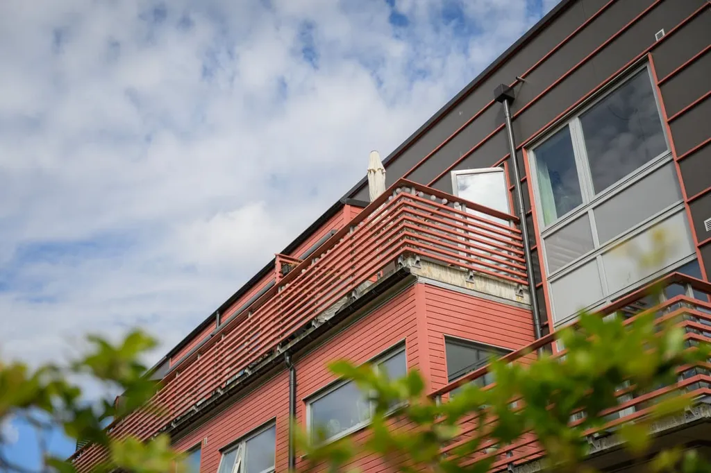 Exterior - Luxury Flat with Ballingslöv Kitchen in Green Setting